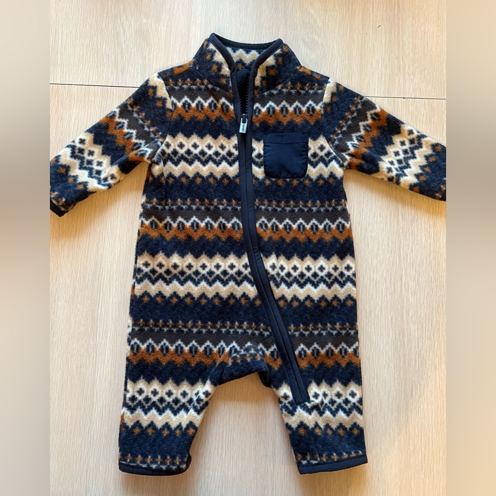 NWOT Old Navy 0-3 soft fleece zip up body suit.